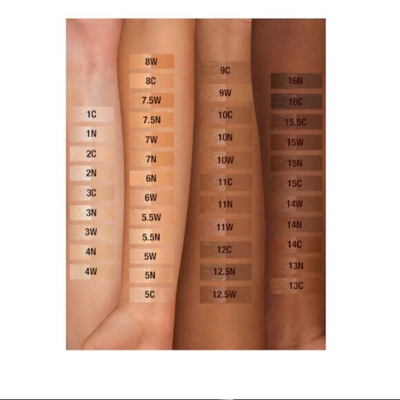 NWOT - Charlotte Tilbury Airbrush Flawless Longwear Foundation 6N - Picture 2 of 2